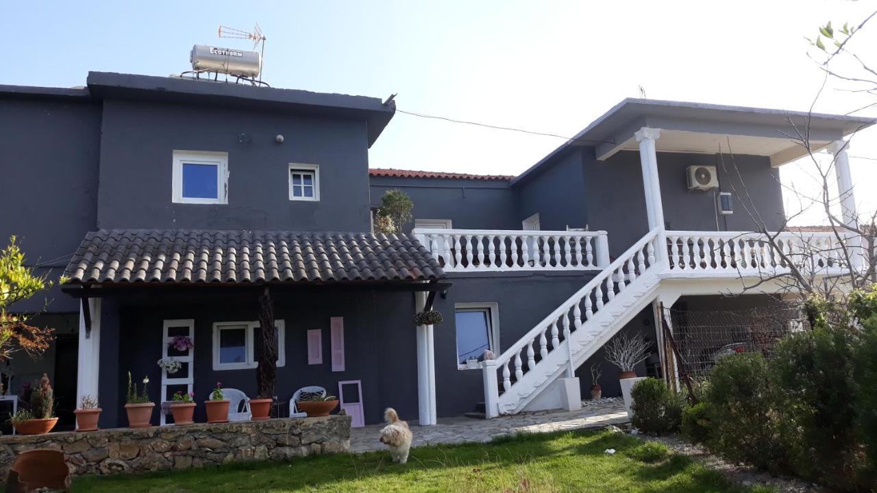 Garden Rooms Pirgos Psilonerou Exterior photo